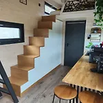 Mariolas Tinyhouse 公寓